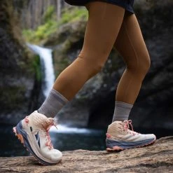 Altra Olympus 5 Hike Mid GTX Hiking Boots - Women's -Cheap New Balance Store 3d325b40 6632 4614 b729 5d3d7f79a83b