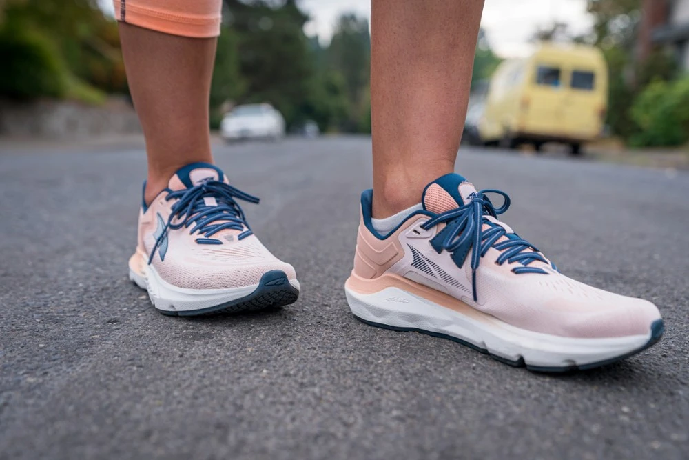 Altra Provision 6 Road-Running Shoes - Women's 7 Altra Provision 6 Road-Running Shoes - Women's - Image 5
